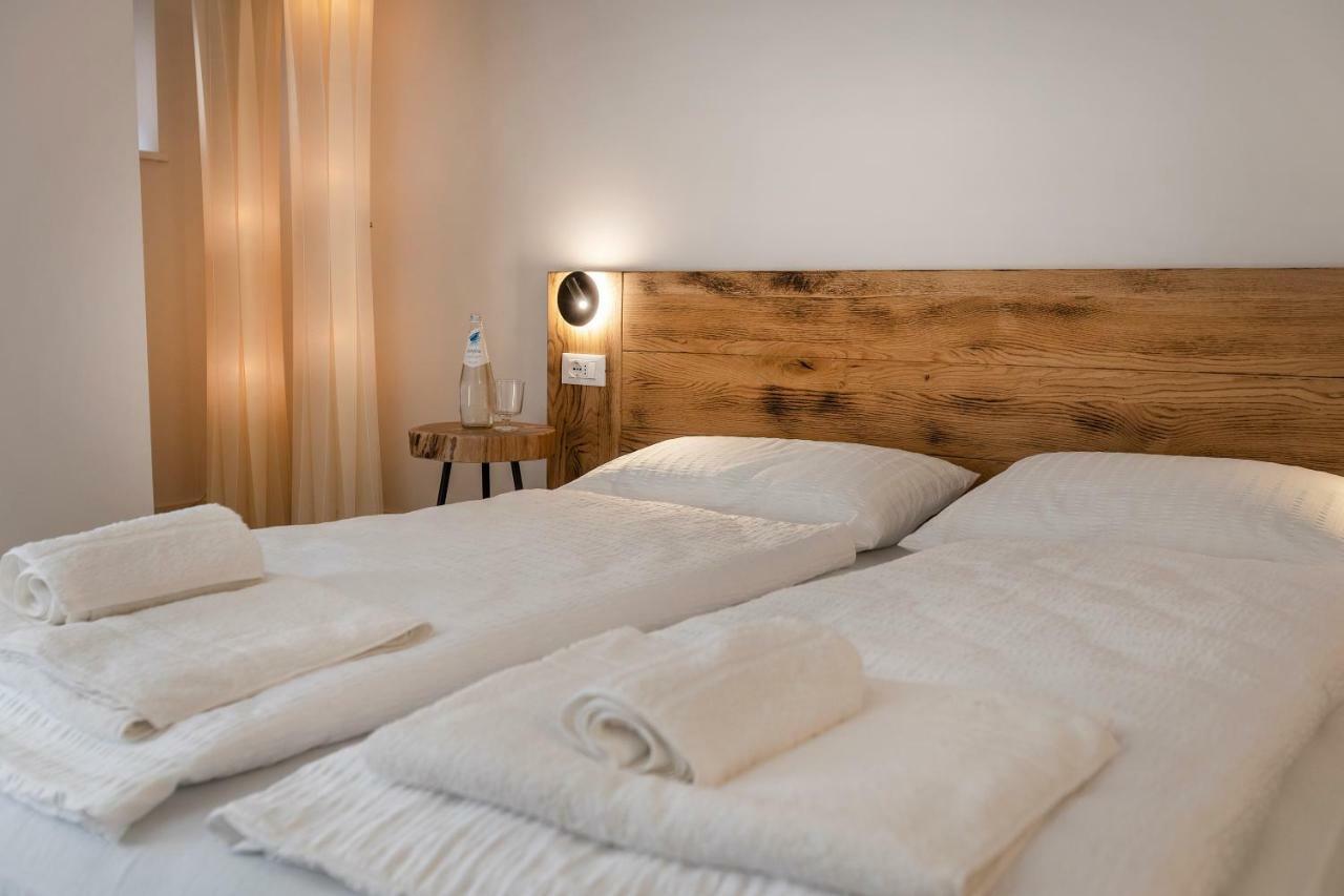 Picalof Apartments Malcesine Bagian luar foto